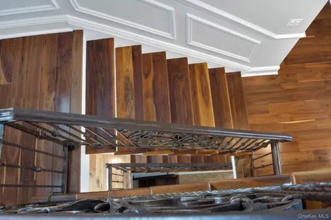 $4,398,000 | 102 Shore Road | Douglaston