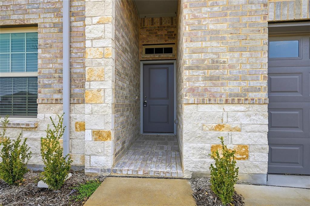 1364 Chisos Way Forney, TX 75126 - Photo 4 of 40
