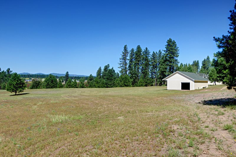 28216 North Monroe Road Deer Park, WA 99006 - Photo 16 of 20 Gallery Image 16