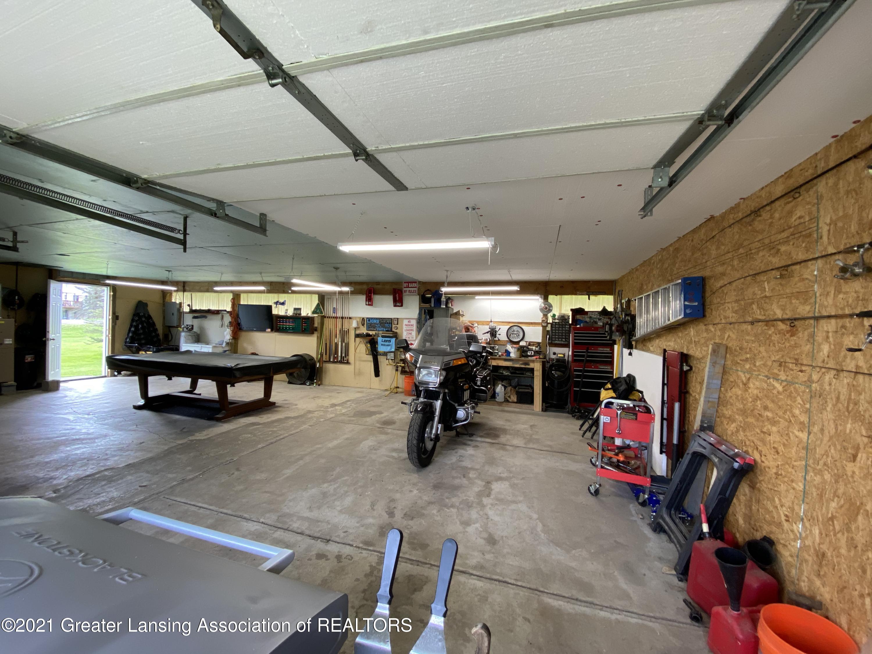 3065 Meridian Road Okemos, MI 48864 - Photo 20 of 30 atBsc5ZdRxeFHuIY+GikGA