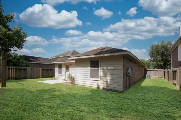 $1,950 | 5706 Rocky Trail Drive, Kingwood, TX 77339