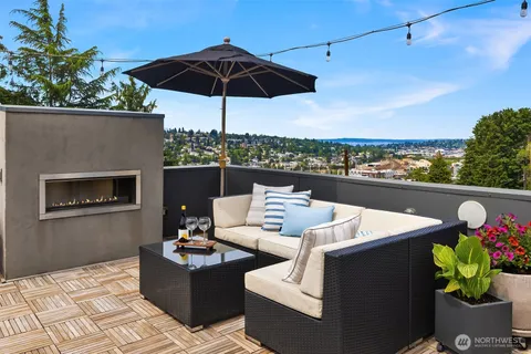 $2,695,000 | 2560 12th Avenue West, Seattle, WA 98119