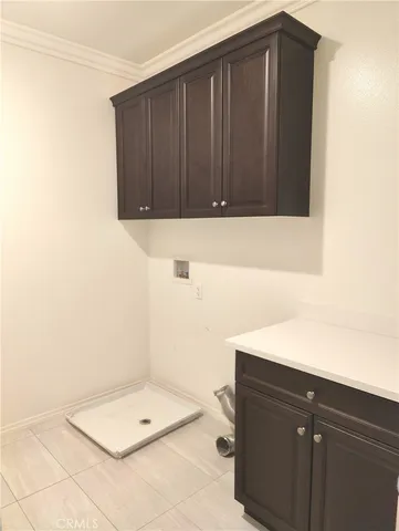 a view of entryway with a front door