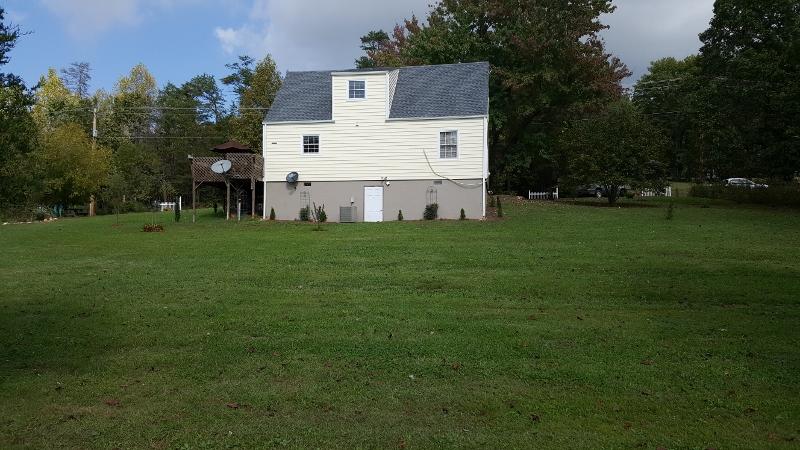 1035 Fishburn Mountain Road Rocky Mount, VA 24151 - Photo 13 of 47 Rear of Home