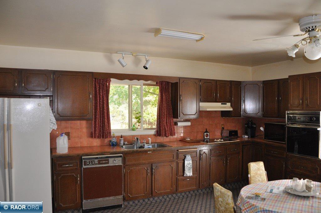 9055 Palm Road Britt, MN 55710 - Photo 7 of 22 Gallery Image 7