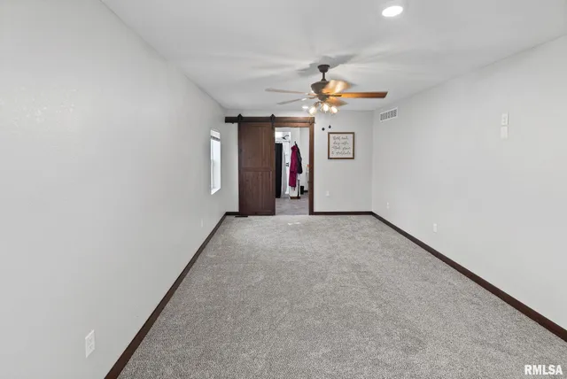 $345,000 | 7984 Wilson Road, Kinmundy, IL 62854