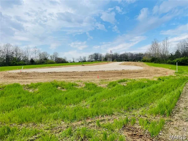 $85,000 | 225 Red Mare Road, Winfield, MO 63389