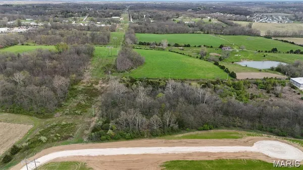 $85,000 | 225 Red Mare Road, Winfield, MO 63389