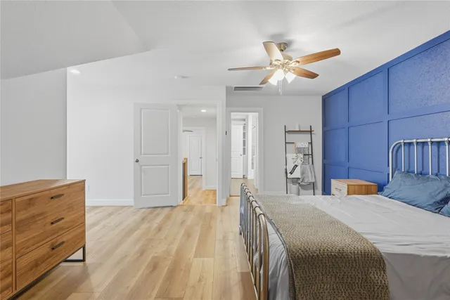 $1,135,000 | 73 Madrone Terrace Place, The Woodlands, TX 77375