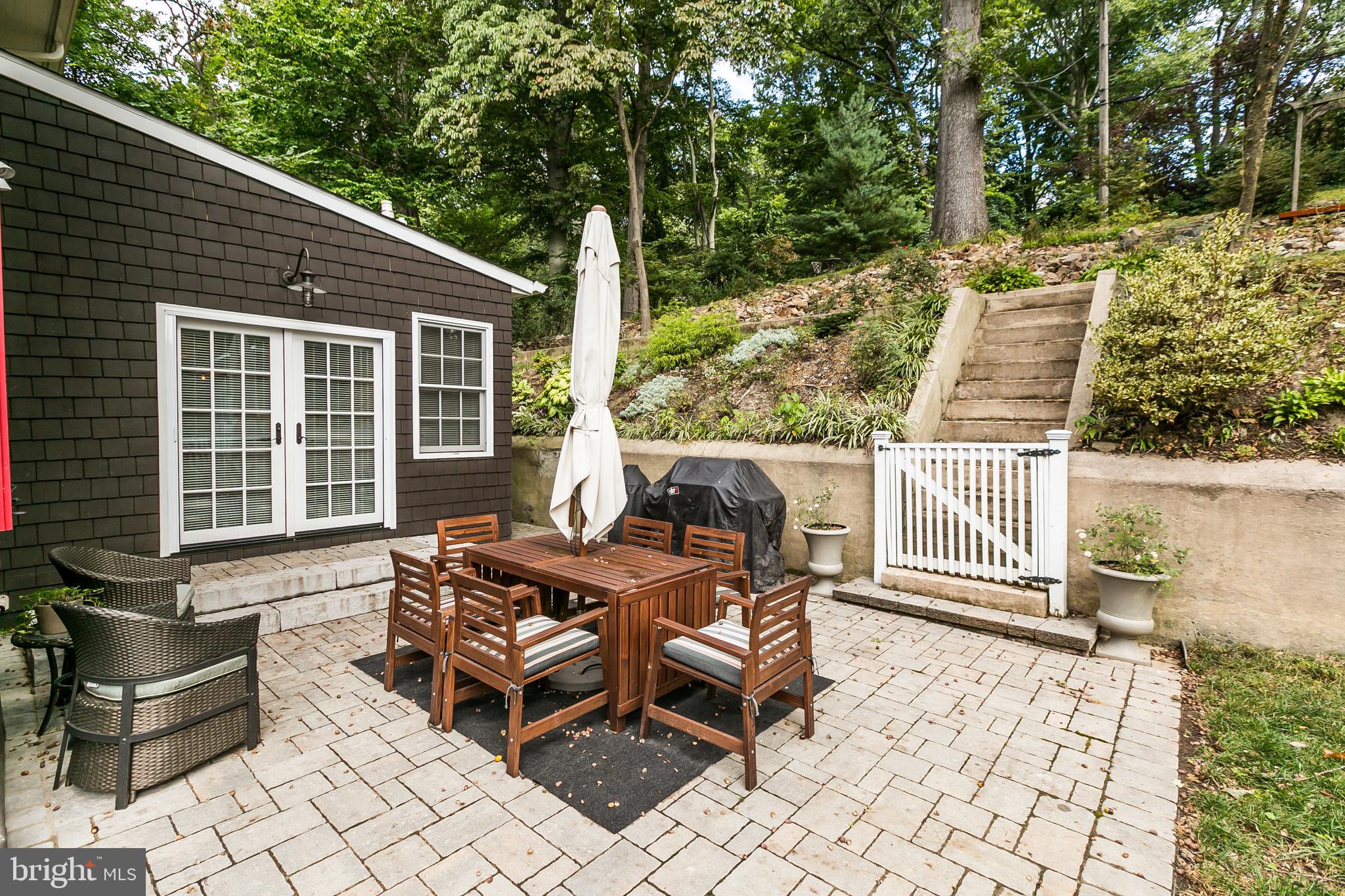5407 Falls Rd Terrace Baltimore, MD 21210 - Photo 51 of 65 Head up the terraced hill to private sitting area,