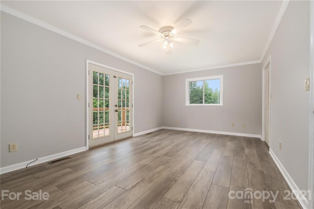 452 Walker Road Columbus, NC 28722 - Photo 11 of 27 Gallery Image 11