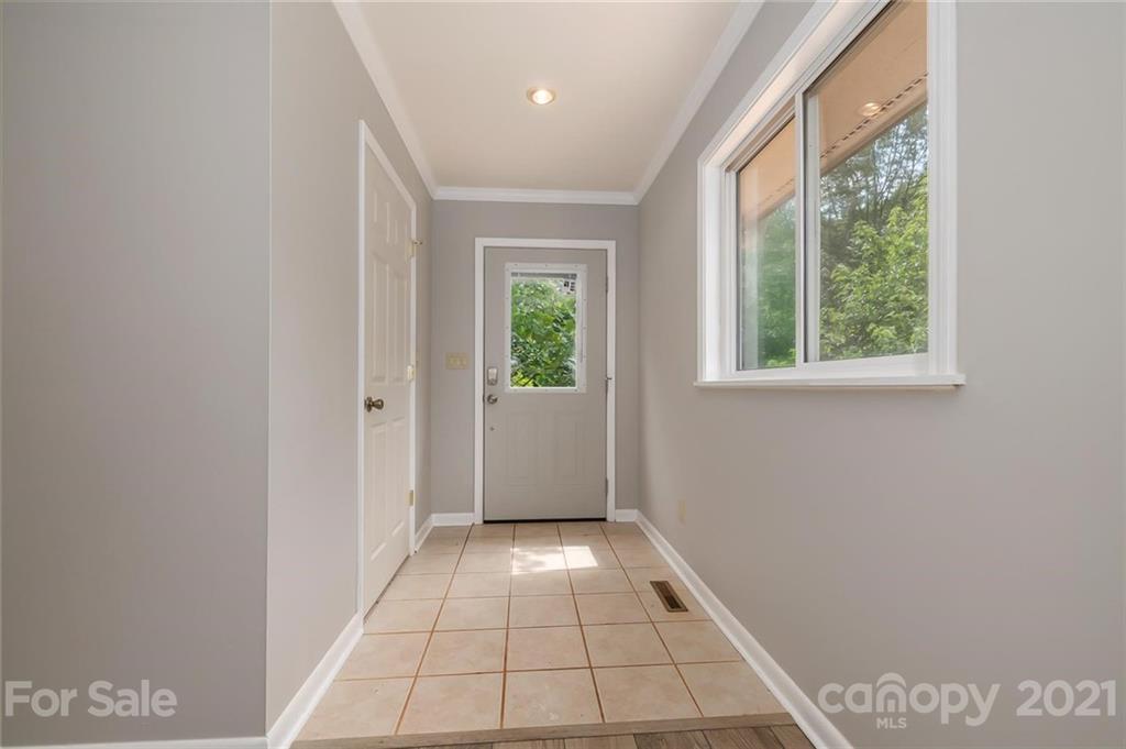 452 Walker Road Columbus, NC 28722 - Photo 20 of 27 Gallery Image 20