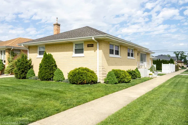 $610,000 | 4501 North Overhill Avenue, Norridge, IL 60706
