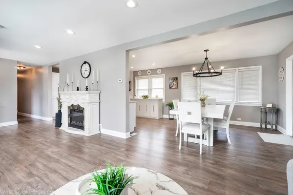$610,000 | 4501 North Overhill Avenue, Norridge, IL 60706