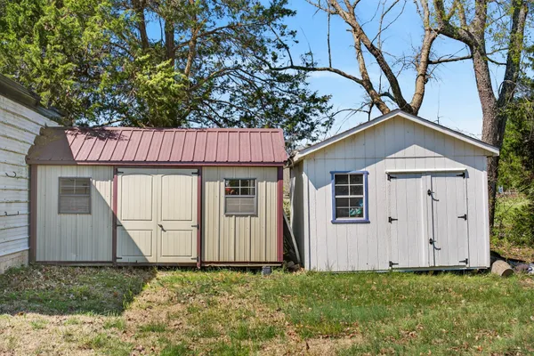 $3,000 | 1967 Highway 52 West, Portland, TN 37148