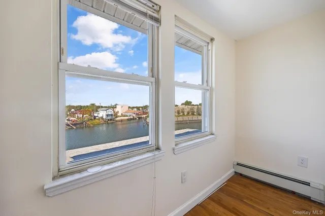 $749,000 | 41 West Avenue, Lawrence, NY 11559