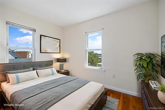 $749,000 | 41 West Avenue, Lawrence, NY 11559