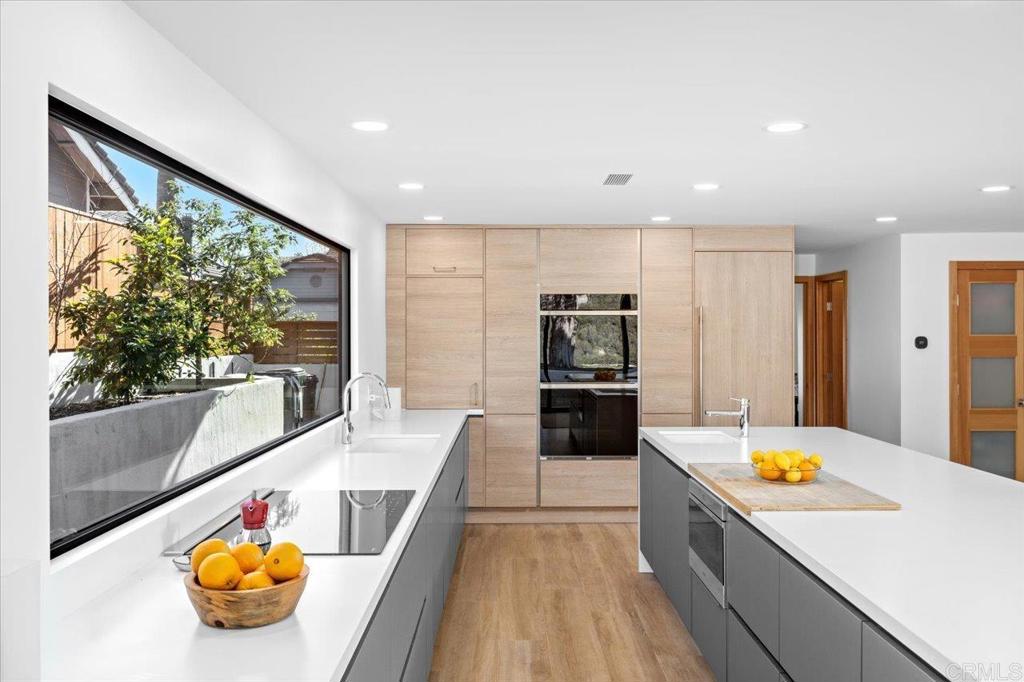 1560 Hawk View Drive Encinitas, CA 92024 - Photo 14 of 56