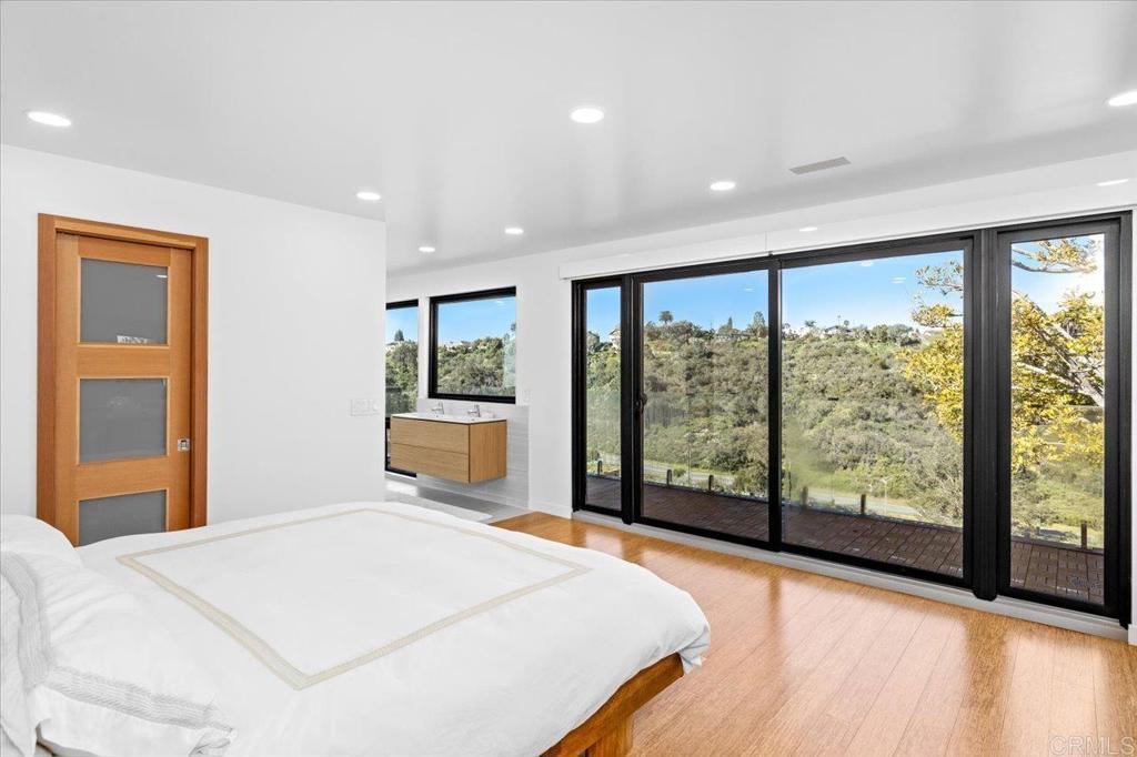 1560 Hawk View Drive Encinitas, CA 92024 - Photo 33 of 56