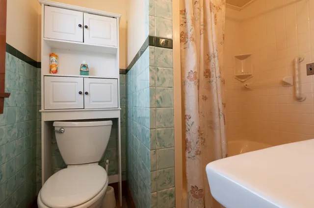 $279,000 | 142 Brattleboro Road, Hinsdale, NH 03451