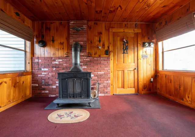 $279,000 | 142 Brattleboro Road, Hinsdale, NH 03451