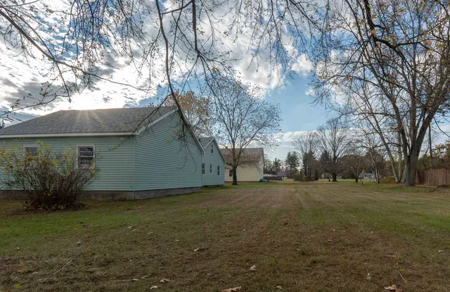 $279,000 | 142 Brattleboro Road, Hinsdale, NH 03451