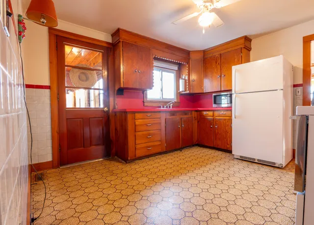 $279,000 | 142 Brattleboro Road, Hinsdale, NH 03451