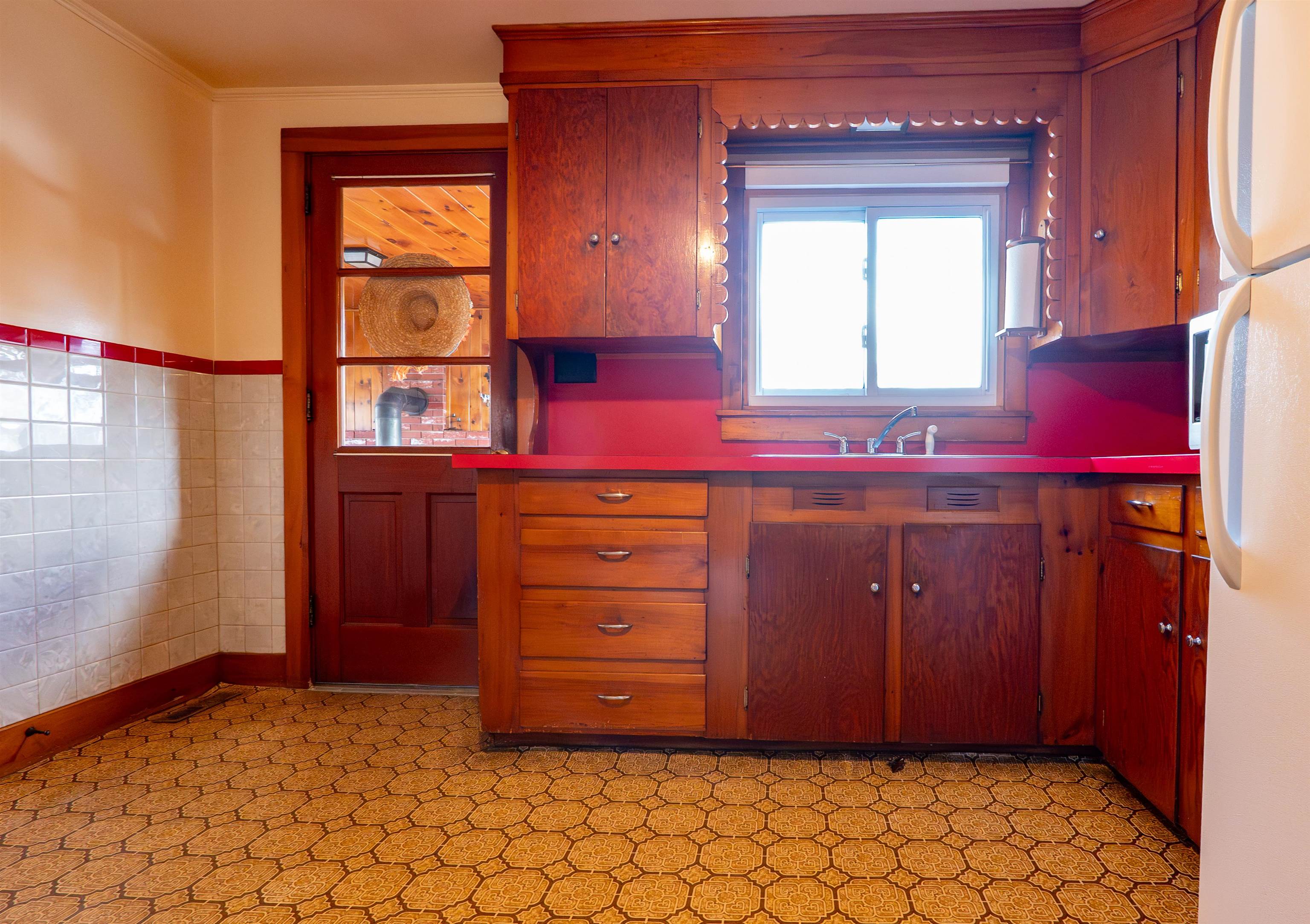 142 Brattleboro Road Hinsdale, NH 03451 - Photo 8 of 43