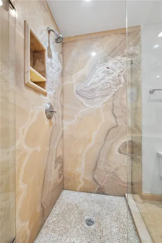 $5,895,000 | 535 High Drive, Laguna Beach, CA 92651