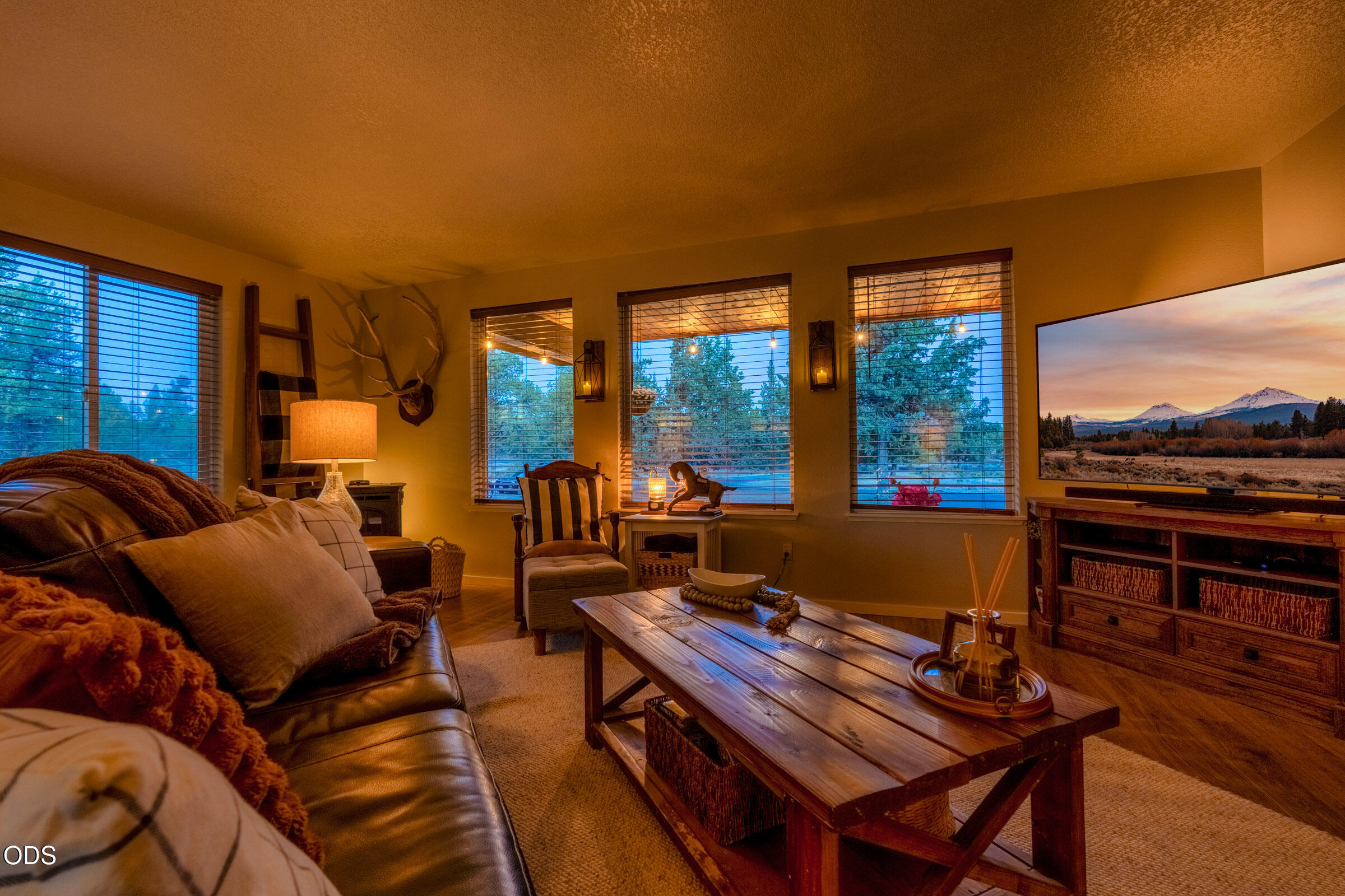 16248 Southwest Quail Road Terrebonne, OR 97760 - Photo 4 of 46