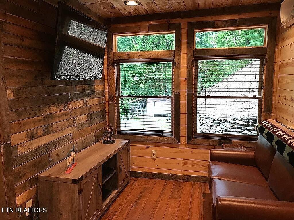 269 Huskey Grove Road Sevierville, TN 37876 - Photo 13 of 43