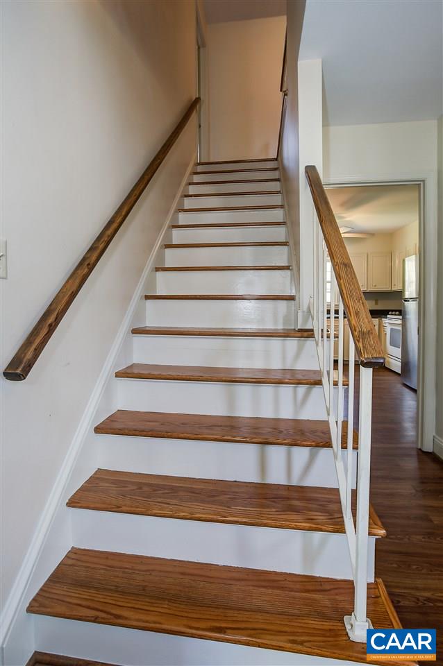 2711 Huntington Road Charlottesville, VA 22901 - Photo 21 of 39 a view of entryway