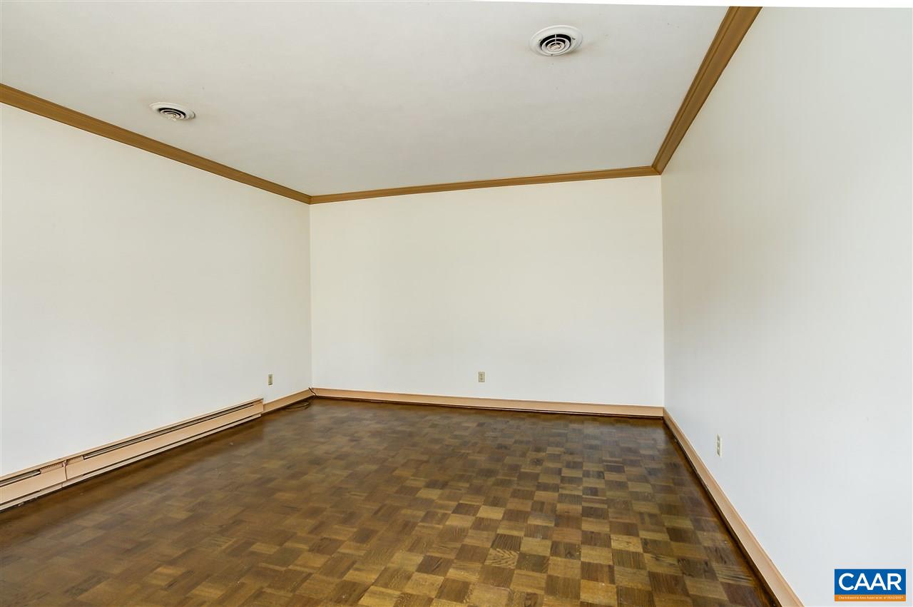 2711 Huntington Road Charlottesville, VA 22901 - Photo 8 of 39 a view of a room