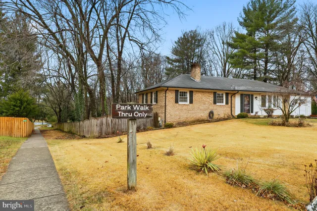 $689,900 | 5 Roseneath Court, Olney, MD 20832