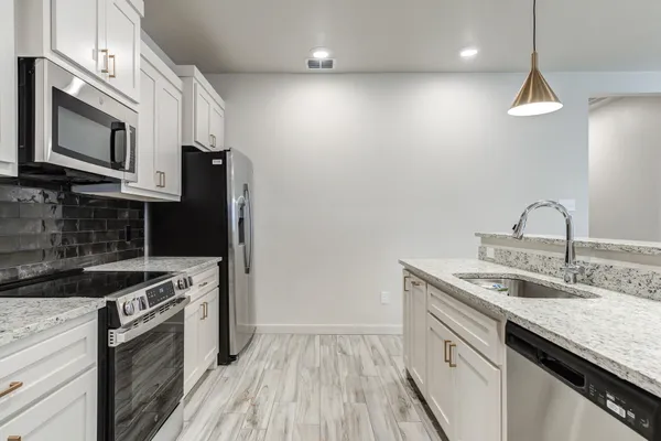 $1,595 | 7032 41st Street, Lubbock, TX 79407