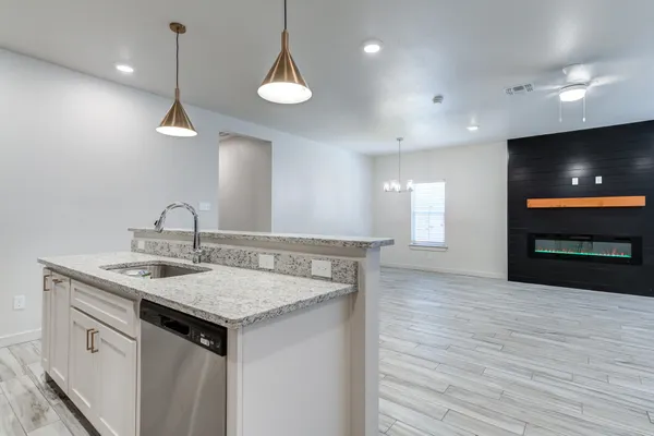 $1,595 | 7032 41st Street, Lubbock, TX 79407