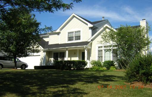1095 Sumner Circle Gurnee, IL 60031 - Photo 1 of 1