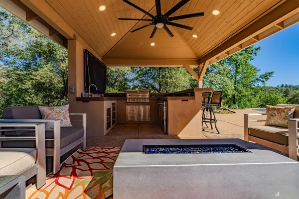 $695,000 | 13838 Bowman Road, Pine Grove, CA 95665