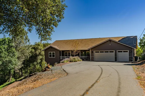 $695,000 | 13838 Bowman Road, Pine Grove, CA 95665