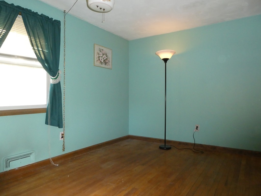 215 Nicholas Road Raynham, MA 02767 - Photo 14 of 19 Gallery Image 14