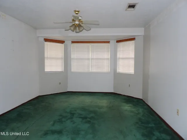 $128,500 | 19 Beverly Drive, Natchez, MS 39120