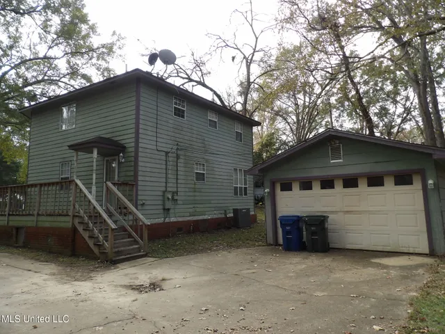 $132,500 | 19 Beverly Drive, Natchez, MS 39120