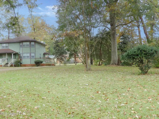 $128,500 | 19 Beverly Drive, Natchez, MS 39120