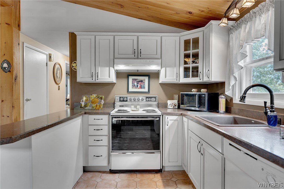 3605 Porterville Road Marilla, NY 14052 - Photo 12 of 40