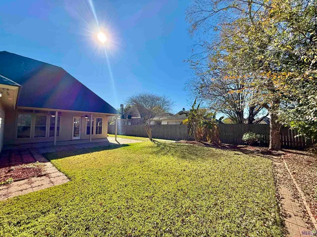 $2,700 | 10721 Hillmont Avenue, Baton Rouge, LA 70810