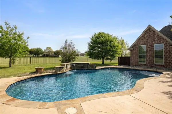 $979,000 | 1106 Iberian Court, Granbury, TX 76048