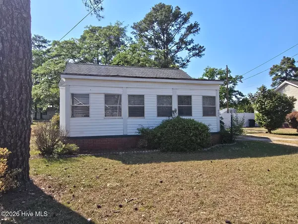 $139,900 | 407 Roberdel Road, Rockingham, NC 28379