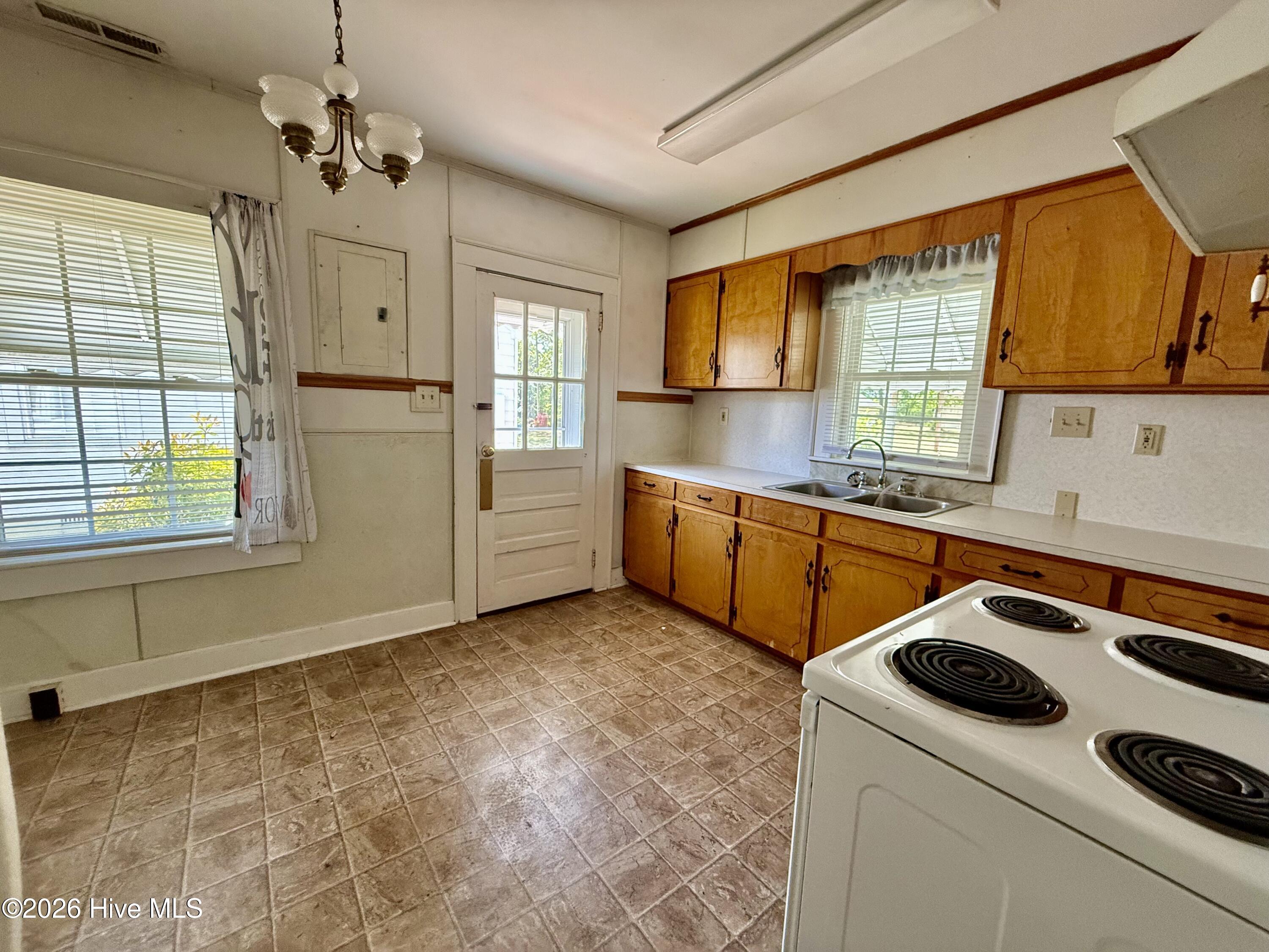 407 Roberdel Road Rockingham, NC 28379 - Photo 3 of 10 IMG_5249