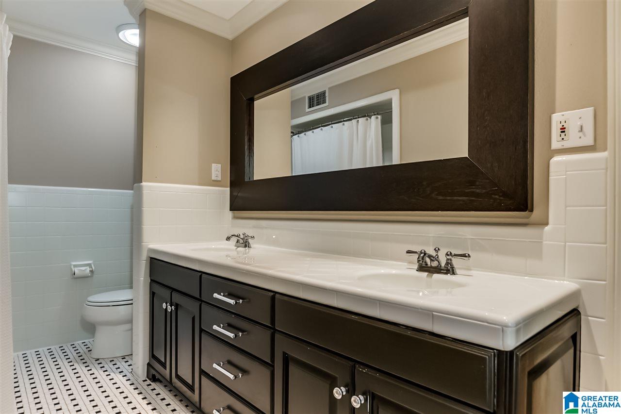 3015 Warrington Road Birmingham, AL 35223 - Photo 29 of 50