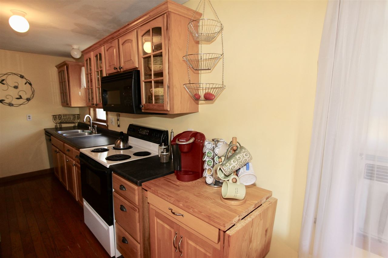 20 R Phillip Road Derry, NH 03038 - Photo 5 of 28